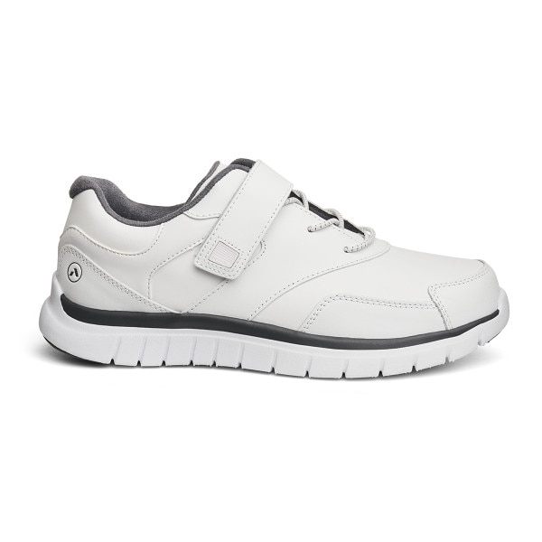 No. 31 Sport Walker in White